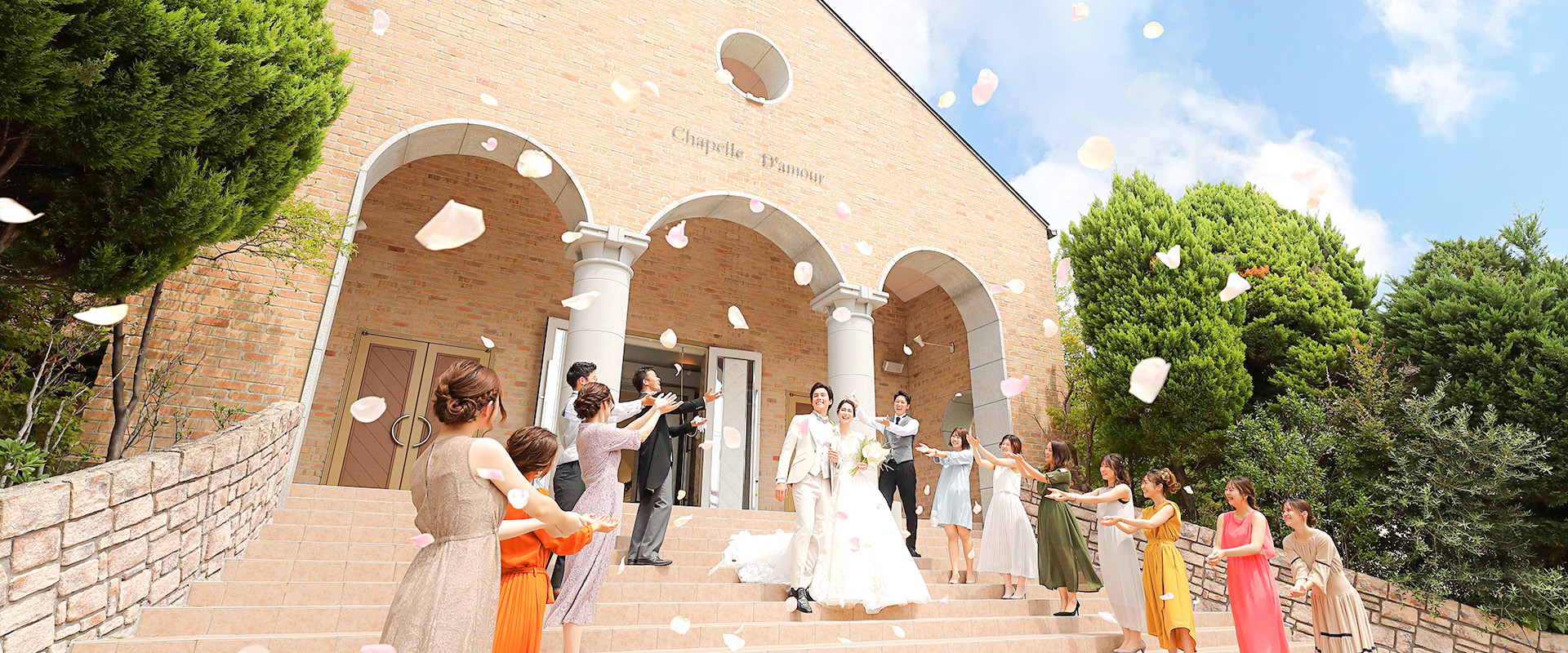 大階段を使ったフラワーシャワー