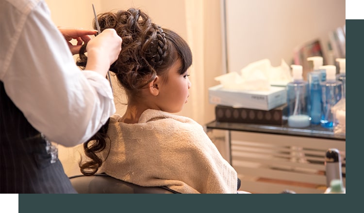 新郎新婦様の衣裳だけでなく、ご家族やご列席の方の衣裳もご用意